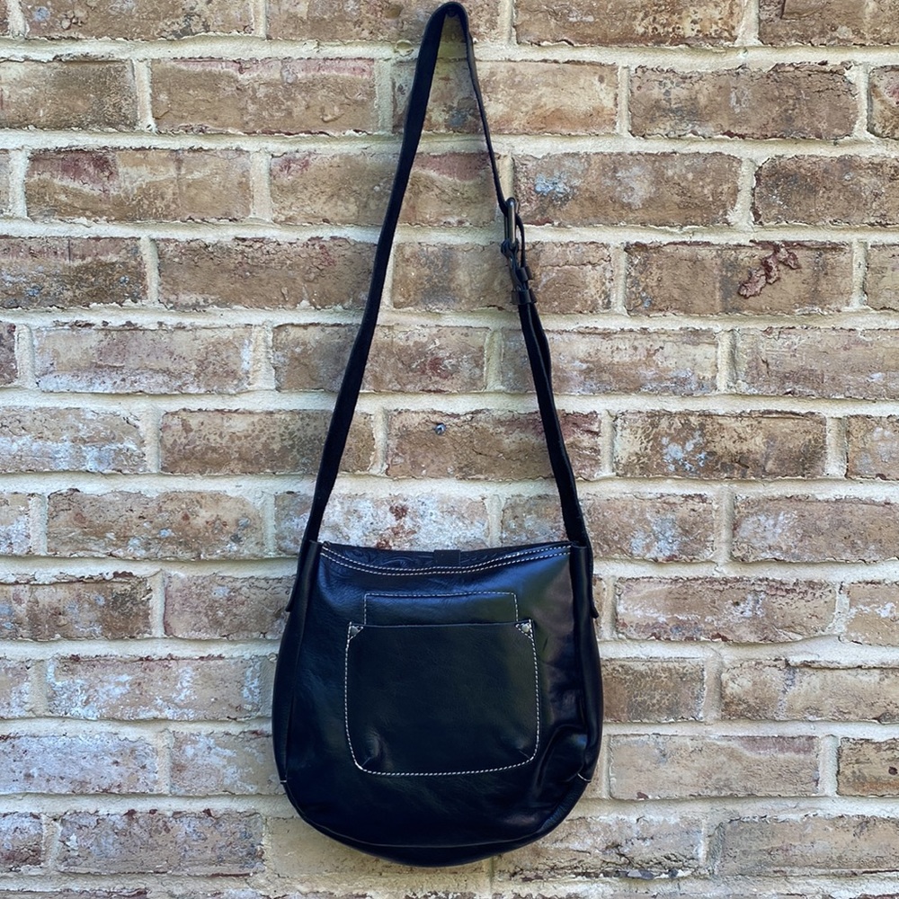 Patricia Nash 100% Leather Purse - Picture 5 of 6